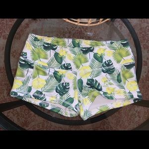 FLEO shorts